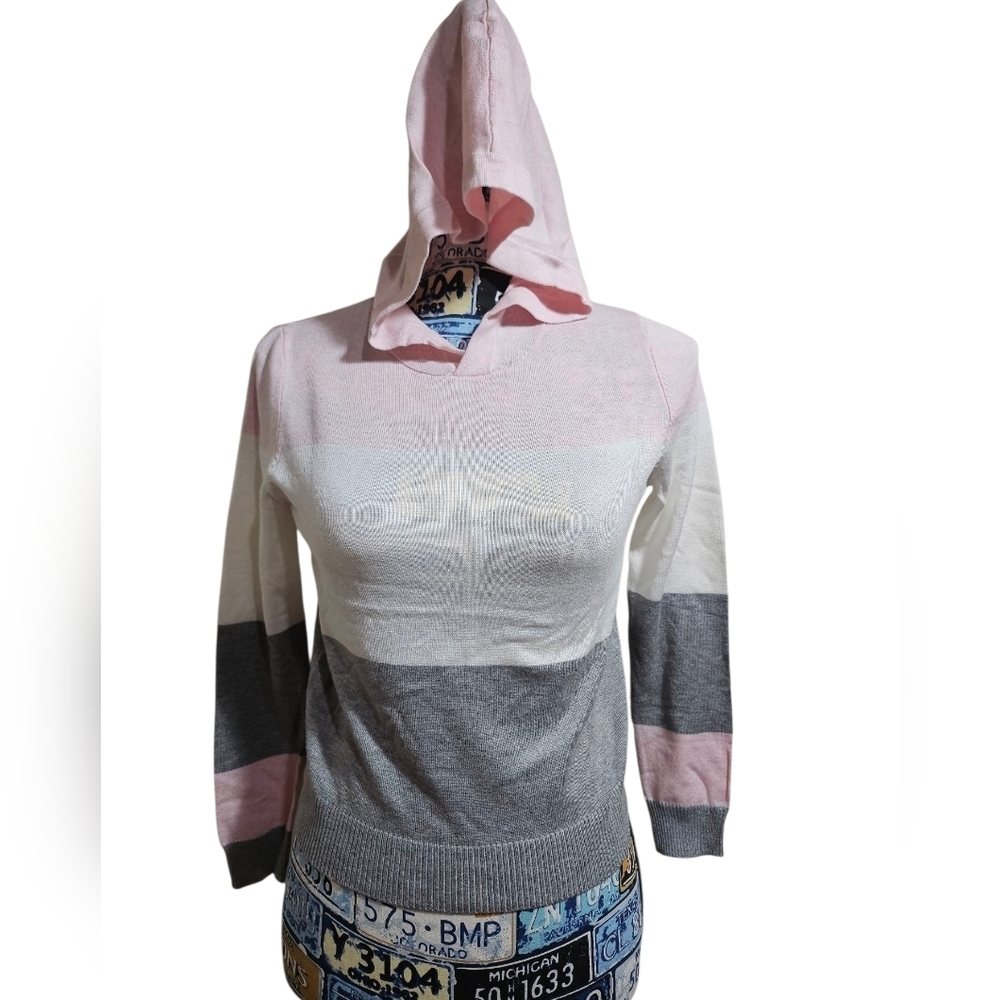 NEW Love Ellie Colorblock Hooded Knit Sweater Medium Pink Gray White